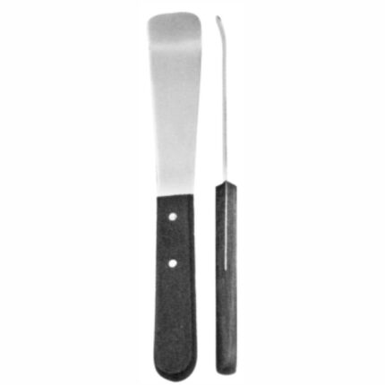 Plaster knives with wooden handle